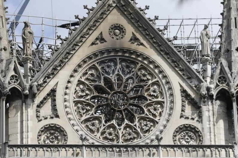 Notre Dame to Notre Dame University to donate to cathedral restoration