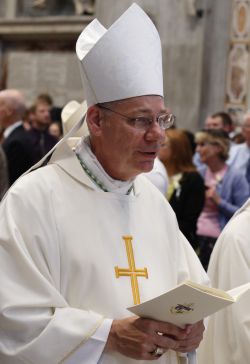 Pope Francis has accepted the resignation of Bishop Robert W. Finn of Kansas City-St. Joseph, Mo., who was convicted in 2012 on one misdemeanor count of failing to report suspected child abuse. Bishop Finn is pictured in a 2014 photo at the Vatican. (CNS photo/Paul Haring) 