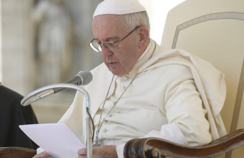 For 2017 World Peace Day, pope asks to focus on nonviolence ...
