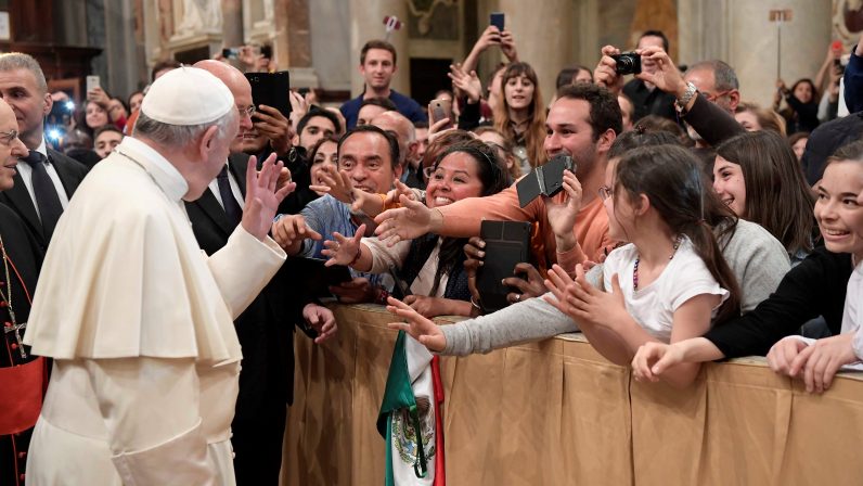 Pope Gives Youths Three Missions Before Synod, World Youth Day ...