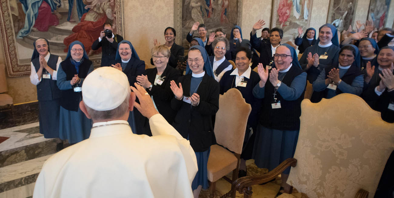 Be prophets of joy, not misfortune, pope tells nuns CatholicPhilly(00)