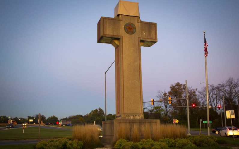 Cross honoring soldiers who died in World War I deemed unconstitutional ...