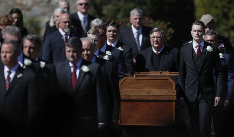 Thousands Attend Rev Grahams ‘last Crusade Under Revival Style Tent