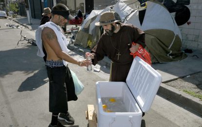 Band of friars and nuns from Brazil finds ways to feed LA s