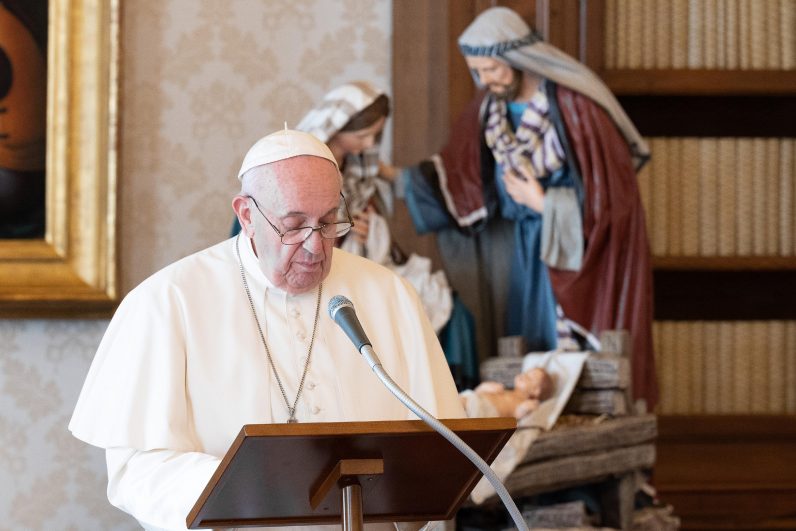 Pope announces yearlong reflection on family, 'Amoris Laetitia' – Catholic Philly - Vimarsana News