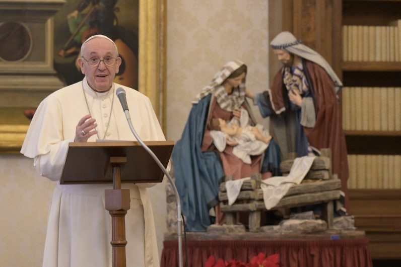 God gives everyone the task of being peacemakers, pope says - Vimarsana News