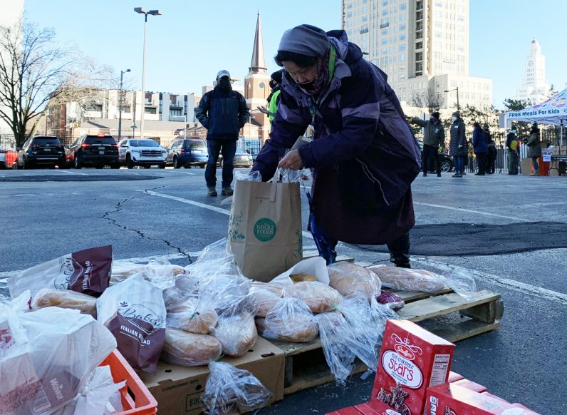 Archdiocesan food giveaway draws hundreds amid bitter cold - Vimarsana News