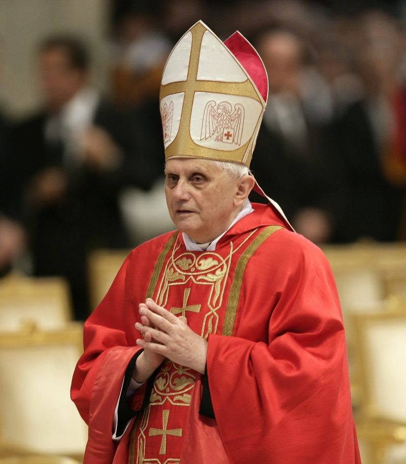 Retired Pope Benedict corrects statement for Munich abuse report ...