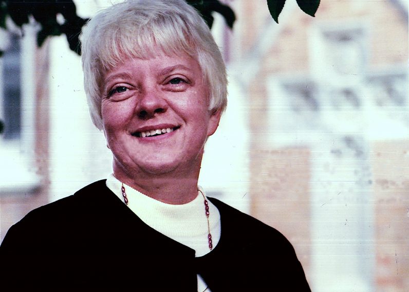 Vicki Thorn dies; founded Project Rachel ministry - Vimarsana News