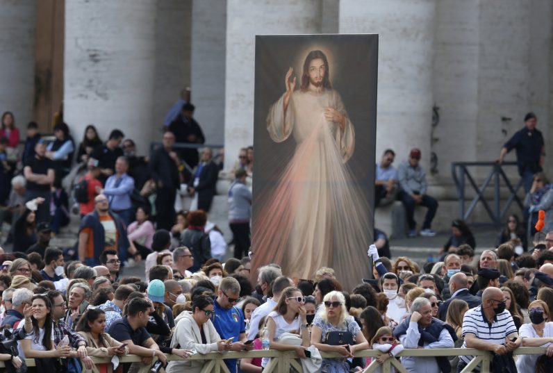 God's mercy brings joy, comfort to those in need, pope says – Catholic Philly - Vimarsana News