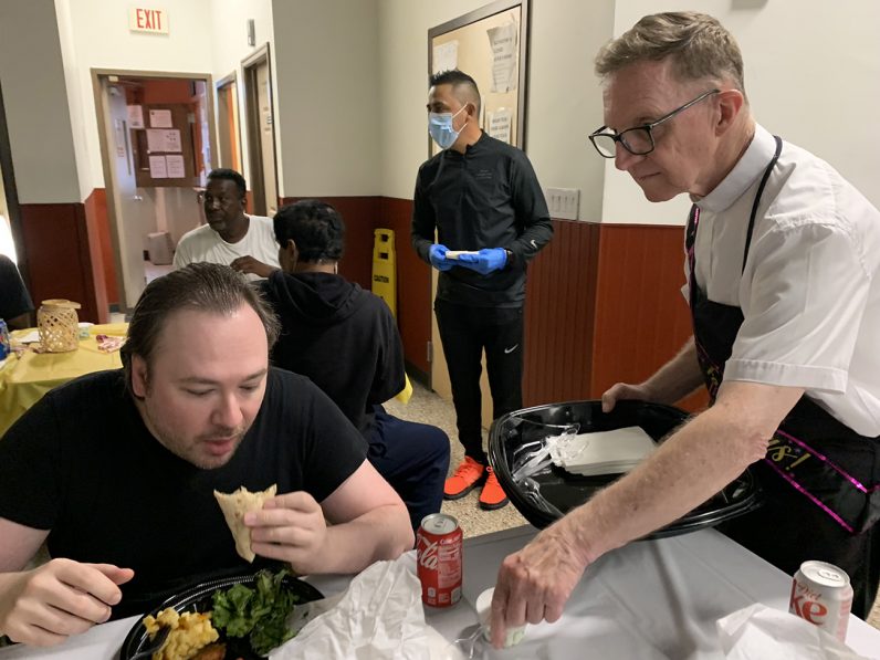 Bishop celebrates retirement with meal for homeless - Vimarsana News