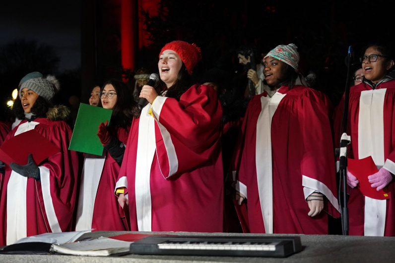'O Holy Night' tops all hymns used in churches in December, according to poll – Catholic Philly - Vimarsana News