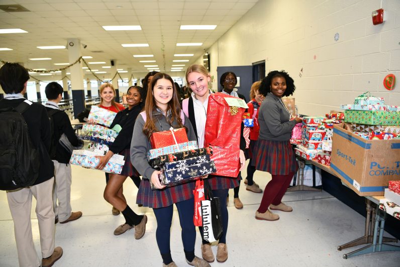 Cardinal O'Hara Students Give Local Children Gifts and Prayers This Christmas – Catholic Philly - Vimarsana News