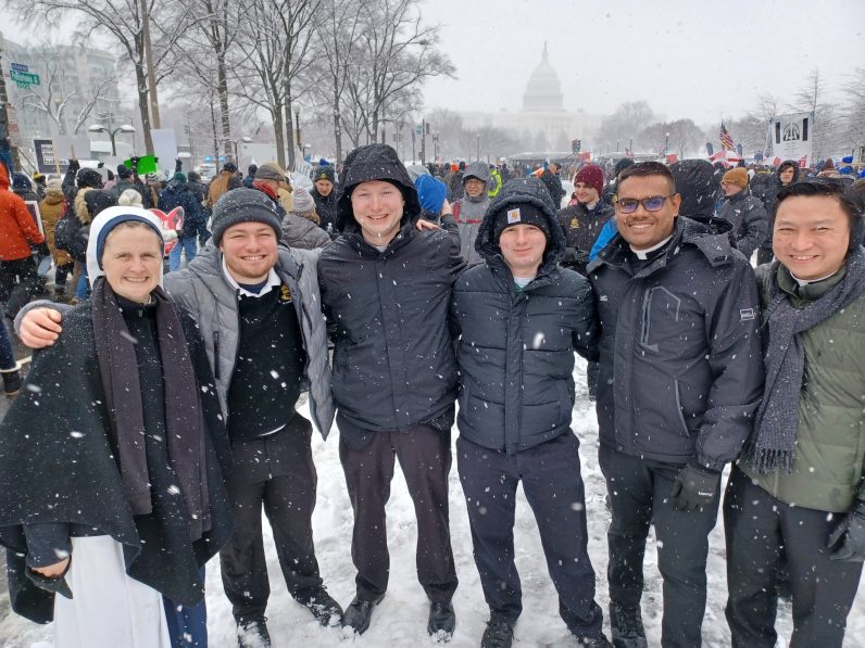 Undeterred by Snowstorm, Local Students 'March for Life' in D.C. – Catholic Philly - Vimarsana News