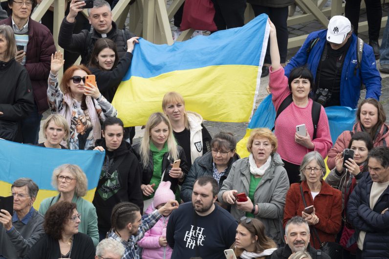 Pope Prays for Dialogue, Reconciliation, Peace in Ukraine - CatholicPhilly